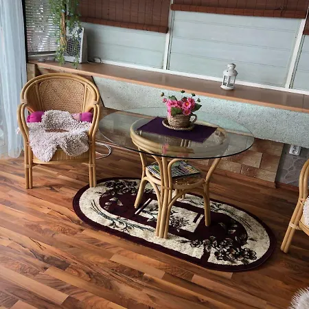 Terrace S 1 Spalnou Sofia-parking & Wifi * Pressburg