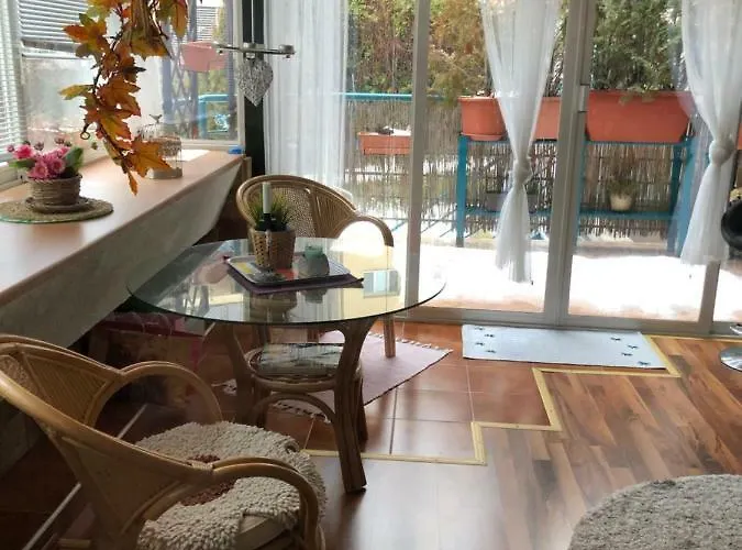 Terrace S 1 Spalnou Sofia-parking & Wifi